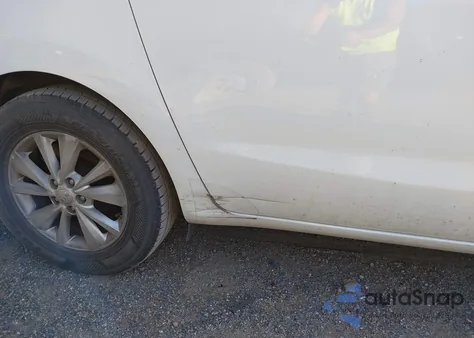 2015 Kia Sedona Lx из США, поврежденный, VIN KNDMB5C18F6061115